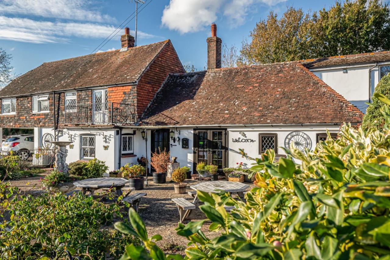 The Olde Forge Hotel Хейлшем Экстерьер фото